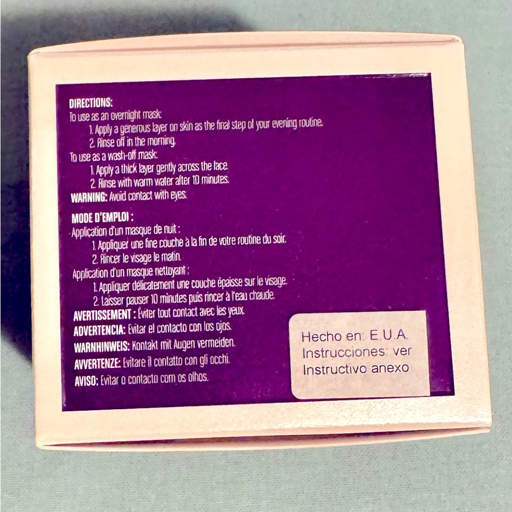 Younique Hydrating Mask - Picture 5 of 6